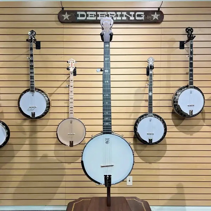 Artisan Goodtime Showroom Banjo