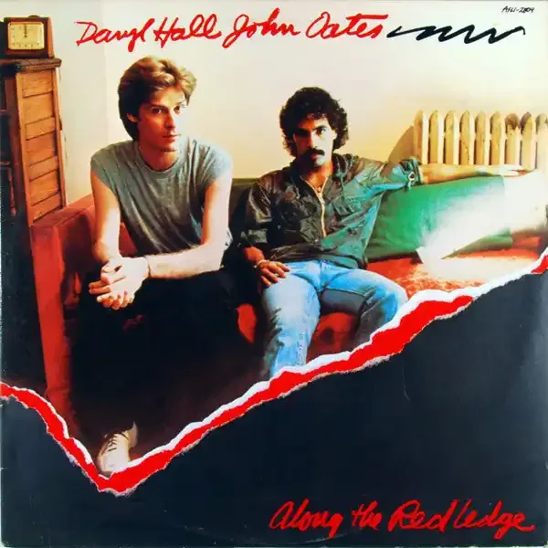 Daryl Hall & John Oates – Along The Red Ledge
