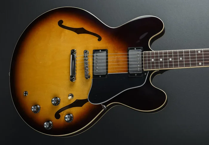 ES-335