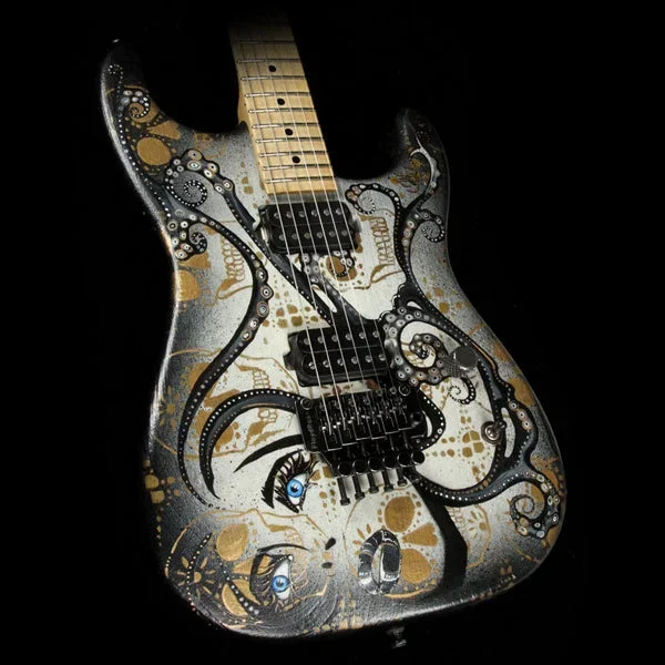 Luxxtone El Machete Trisha Lurie Art