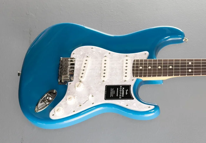 Player II Modified Stratocaster – Electric Blue