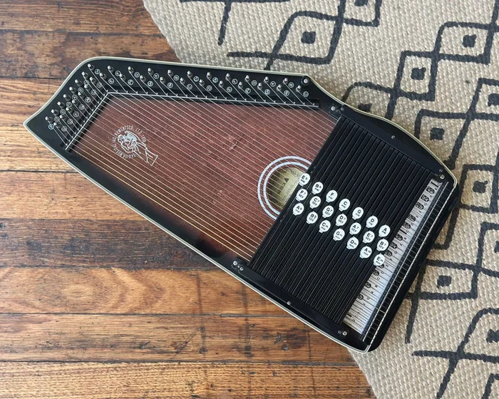 Samick SH-21 Autoharp