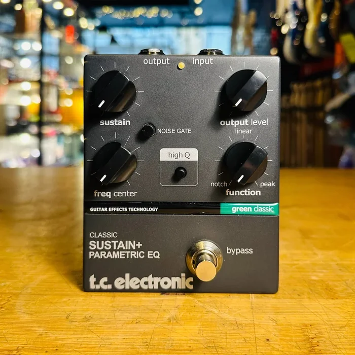 T.C. Electronic Classic Sustain+ Paramedic EQ – Preowned