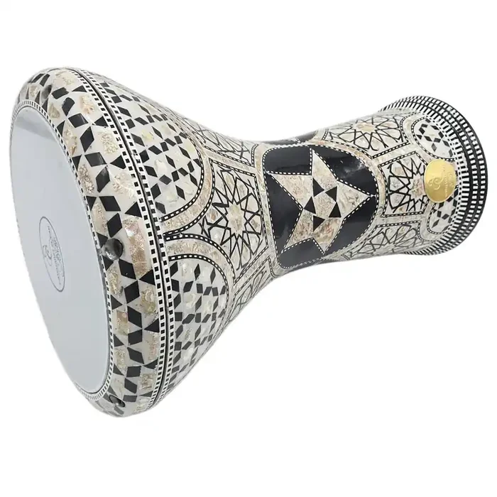 The 17‘‘ Black Kulou Gawharet El Fan Darbuka Doumbek