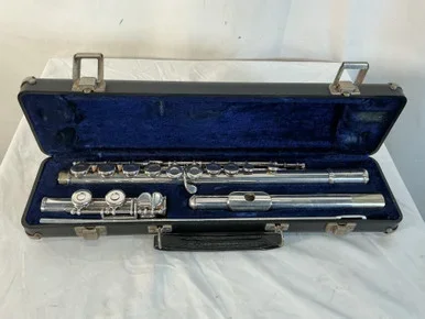 Used Armstrong 104 STUDENT FLUTE Student Flute
