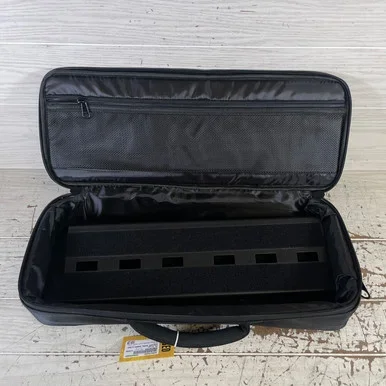 Used On Stage GPB2000 PEDAL BOARD W/BAG Pedal Board