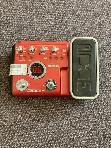 Used Zoom B2.1U BASS MULTI FX Guitar Effect