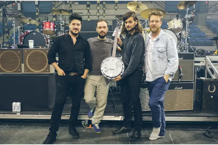 Wales Charity Banjo